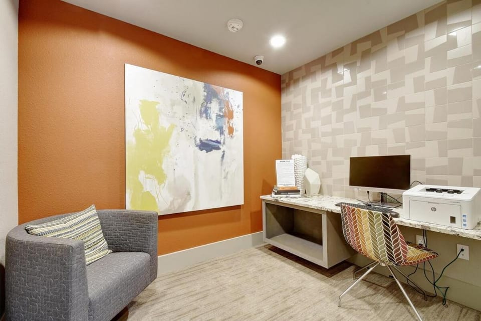 One Bedroom Luxury Apartment - Fast Wi-Fi - Free Parking Apartment in San Antonio
