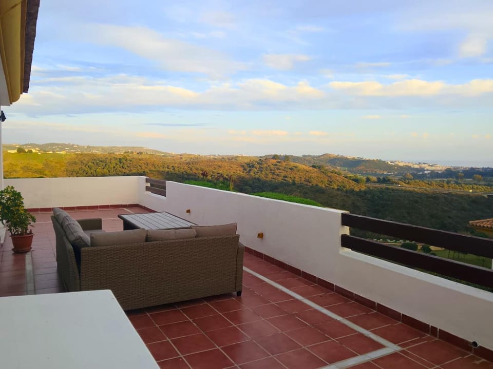Day, Natural landscape, Balcony/Terrace, Seating area, Mountain view