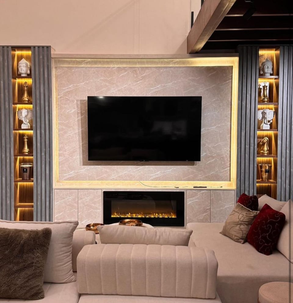 Communal lounge/ TV room