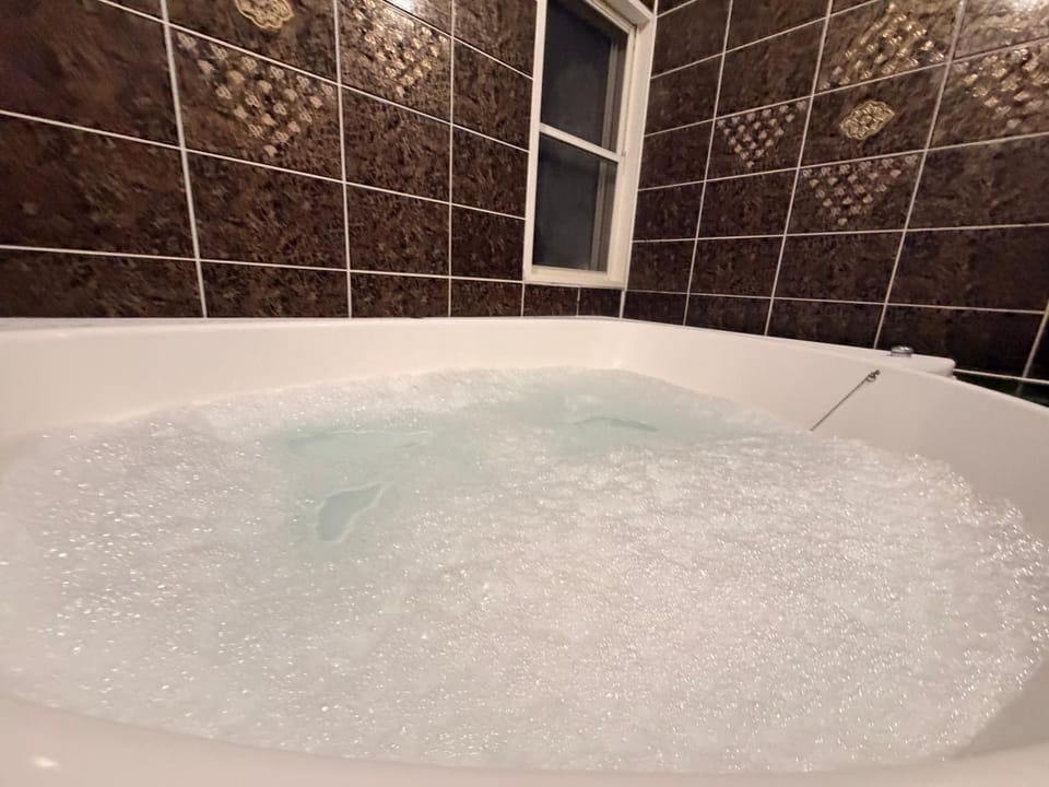 ホテルメイプル Love hotel in Japan