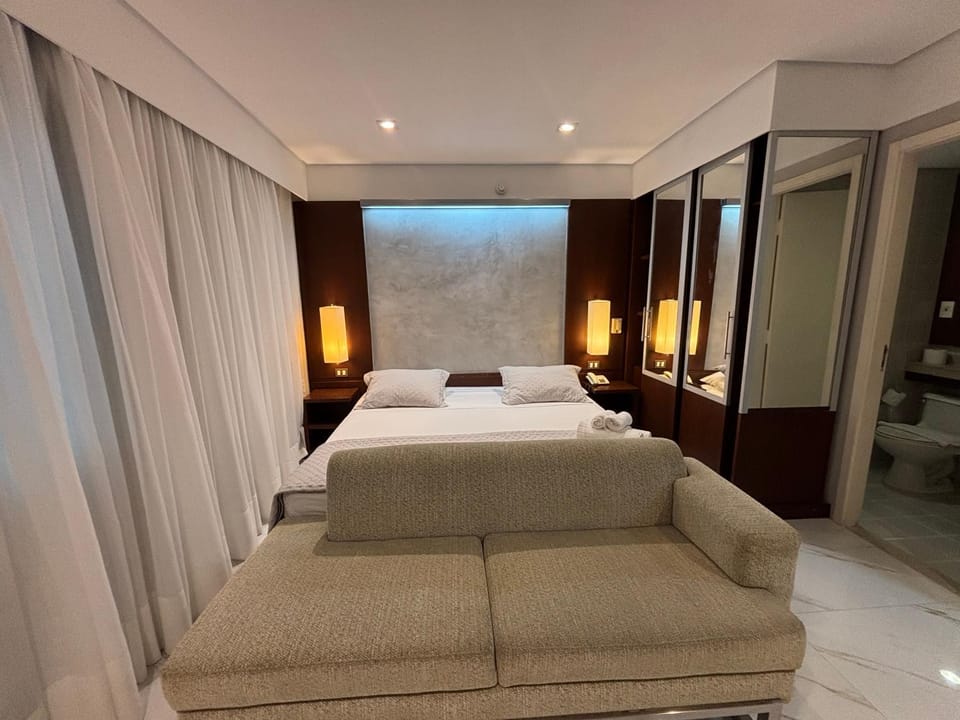 Hotel Mel Luxuoso Ibirapuera Moema com garagem grátis piscina e ar cond 918 Hotel in Sao Paulo City