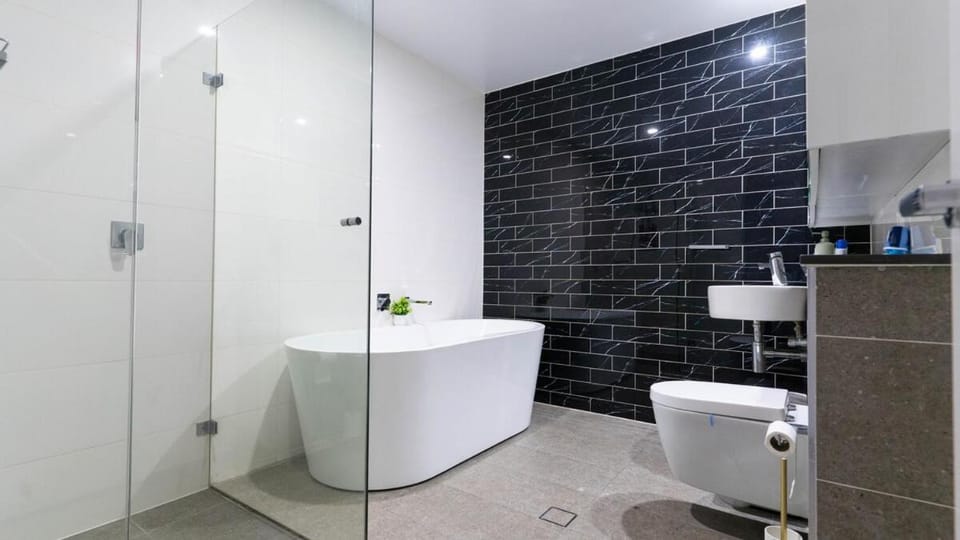 Luxe Sydney Olympic Park Stay - 2BR for 4 Guest Apartment in Sydney