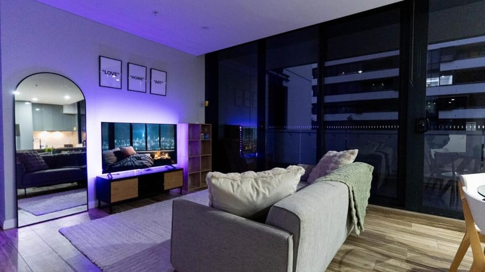 Luxe Sydney Olympic Park Stay - 2BR for 4 Guest Apartment in Sydney