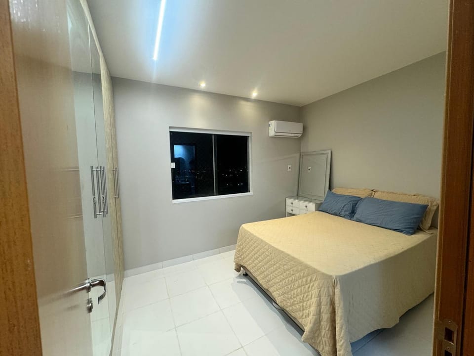 Bed, Photo of the whole room, Bedroom, air conditioner