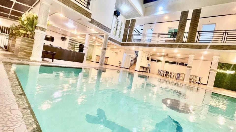 La Roma - Hot Spring Private Resort Apartment in Calamba