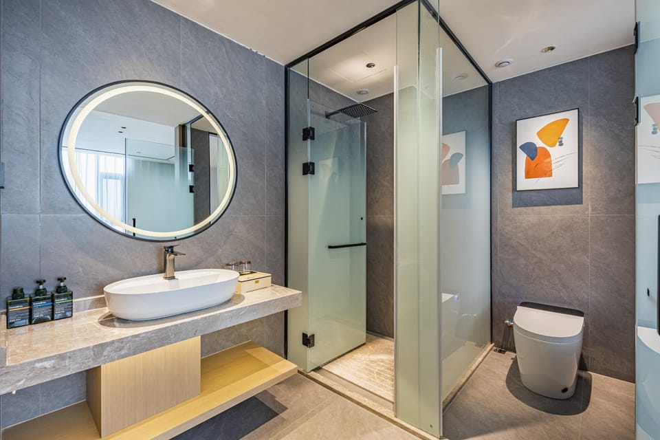 Shower, Toilet, Bathroom