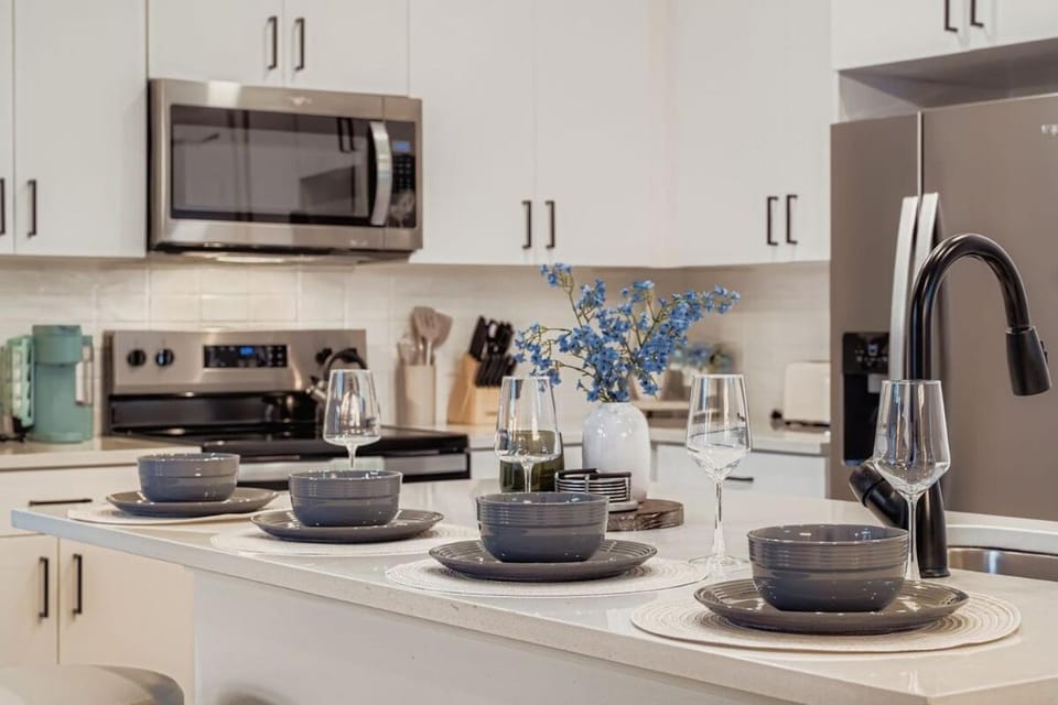 Casita Lone Star - Pool Views - Free Parking Apartment in Austin