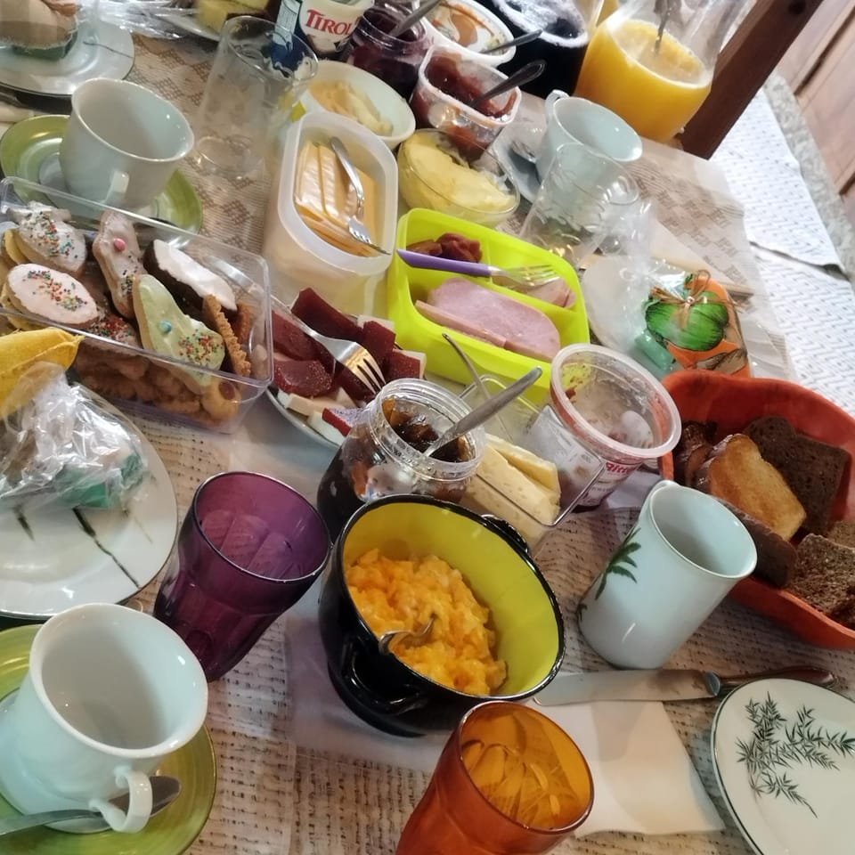 Food, Breakfast, Continental breakfast, Buffet breakfast
