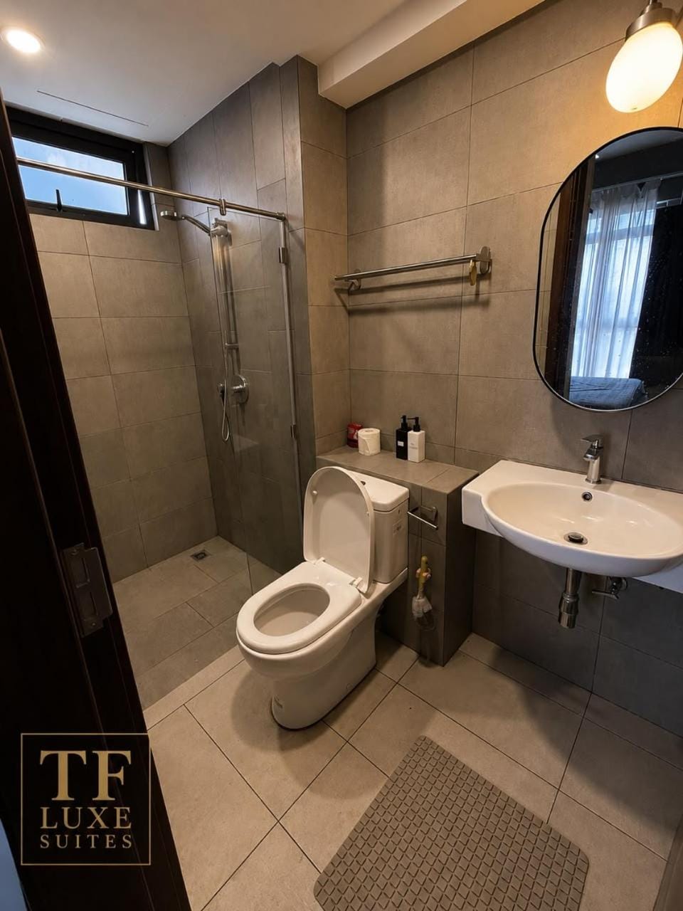 TF Luxe K-Avenue Kepayan - 2 Bedroom Suite - 2 Free Parking Vacation rental in Kota Kinabalu