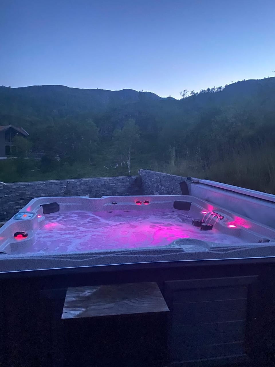 Hot Tub, Mountain view