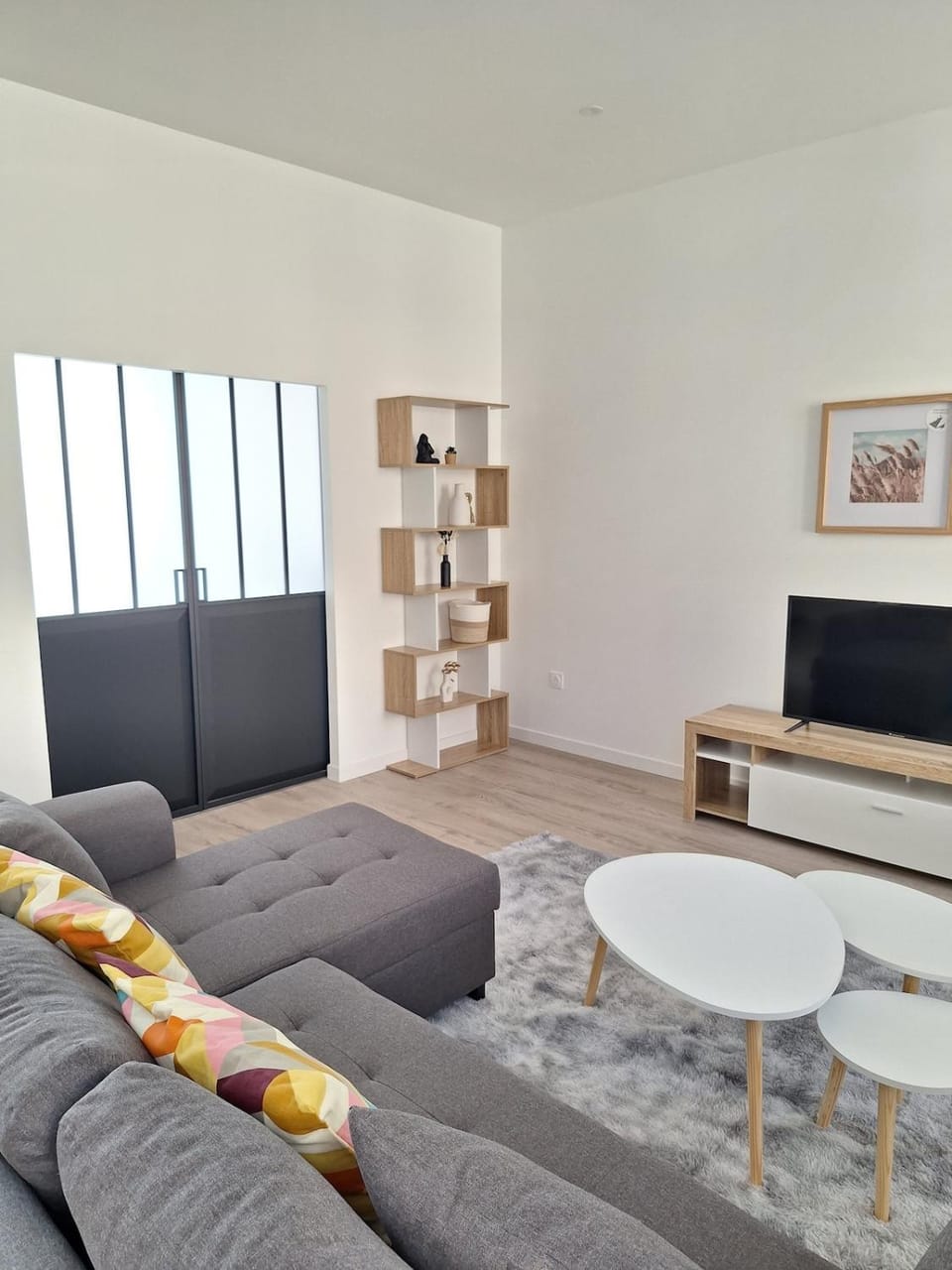 TV and multimedia, Living room, Seating area