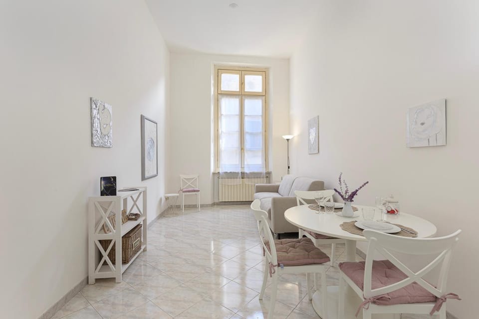 Day, Living room, Seating area, Dining area, furniture