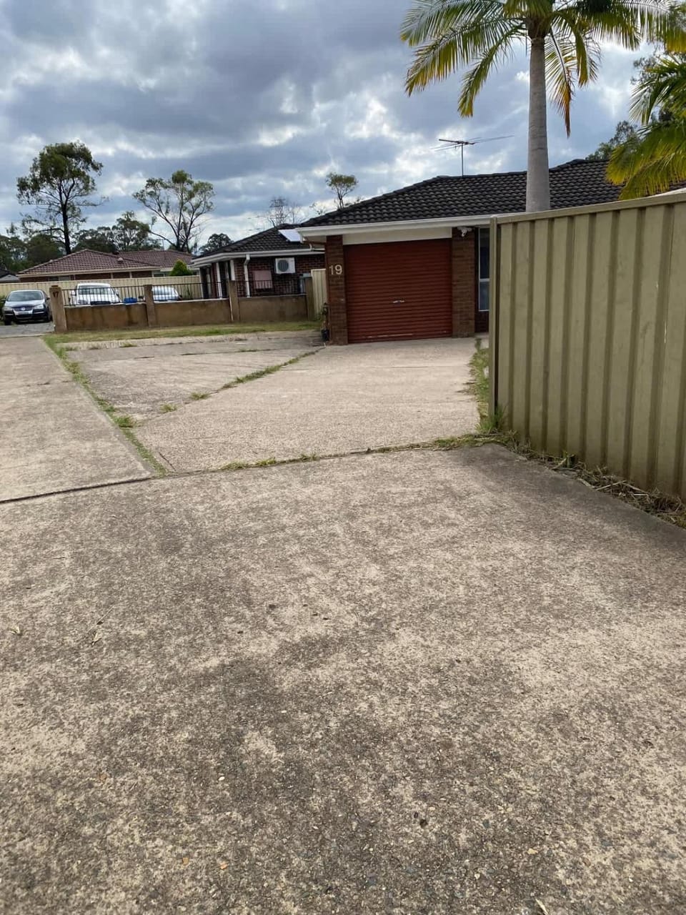 Cheerful 4 bedroom home with parking on premises House in Sydney