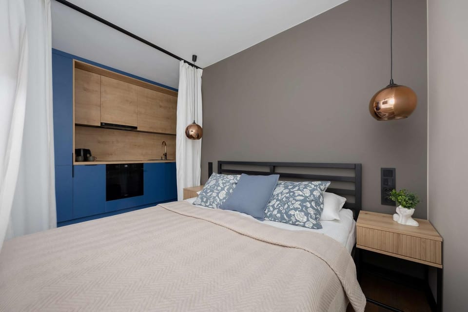Bed, Kitchen or kitchenette