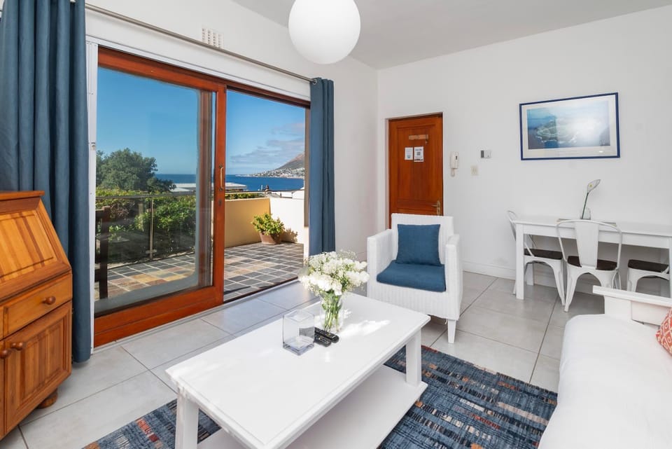 Azure Work-Friendly Coastal Stay with Views Apartment in Cape Town