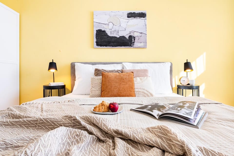 Bed, Bedroom
