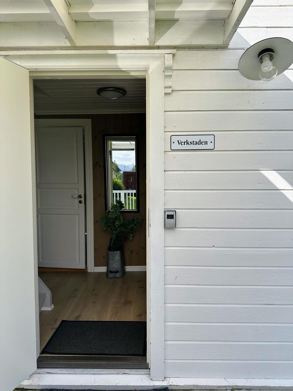 Koselig vestlandshus ved fjorden House in Vestland