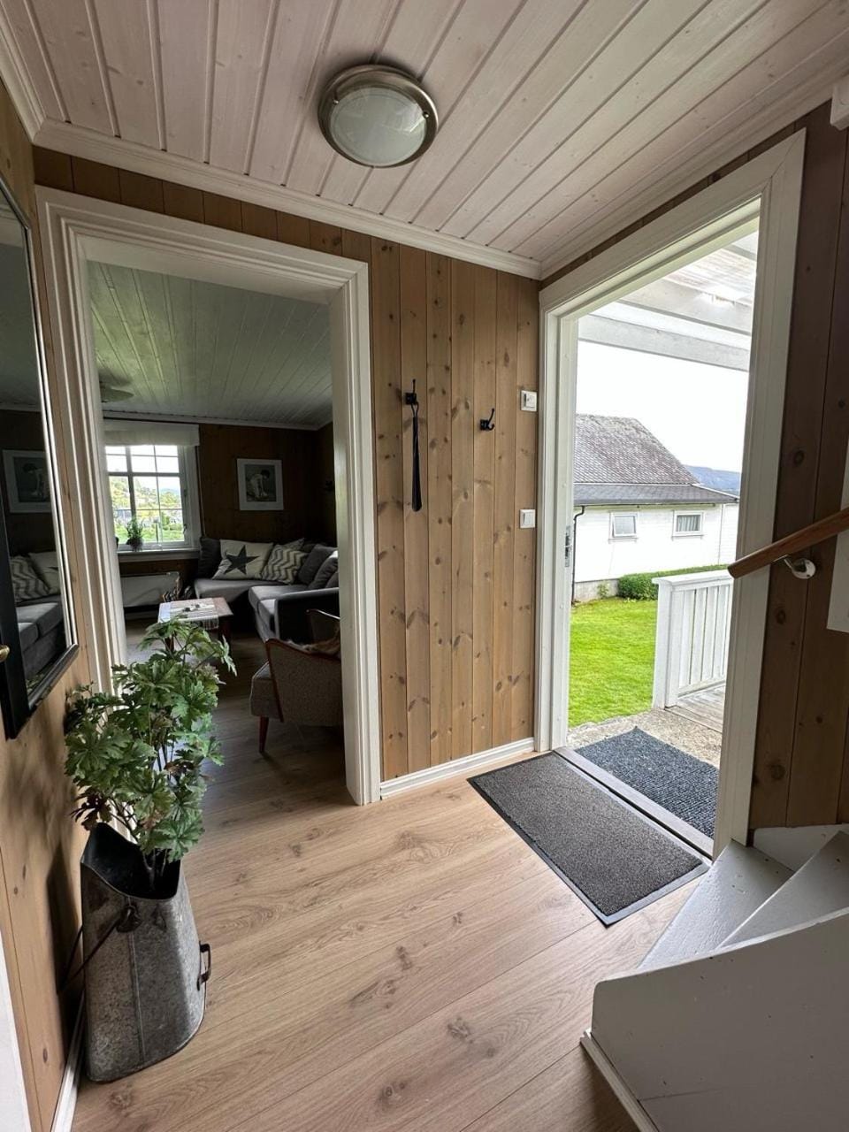 Koselig vestlandshus ved fjorden House in Vestland