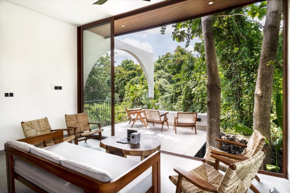 Garden, Living room, Seating area