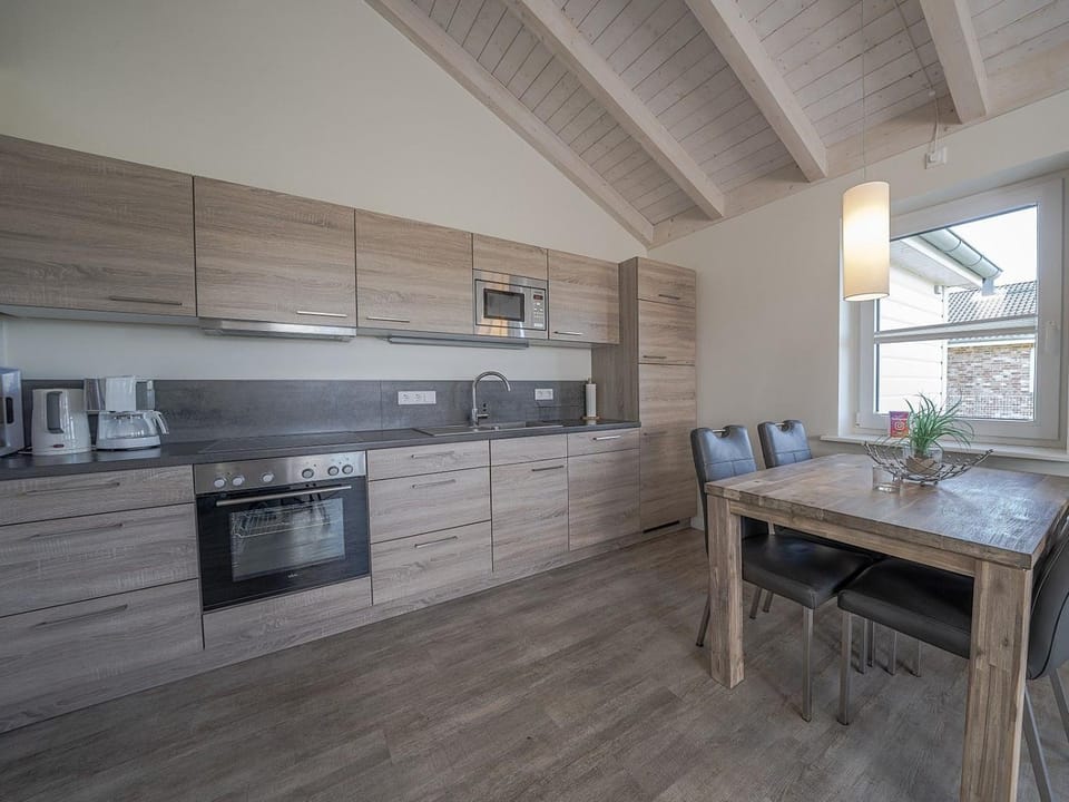 Ferienhaus Chaplin mit Kamin und eingezäuntem Garten House in Dagebüll