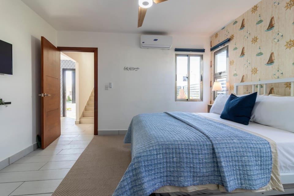 Bed, TV and multimedia, Bedroom, air conditioner
