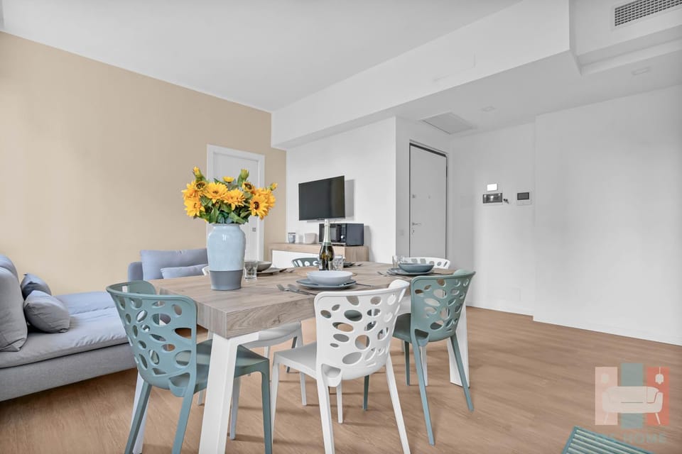 TV and multimedia, Kitchen or kitchenette, Living room, Dining area