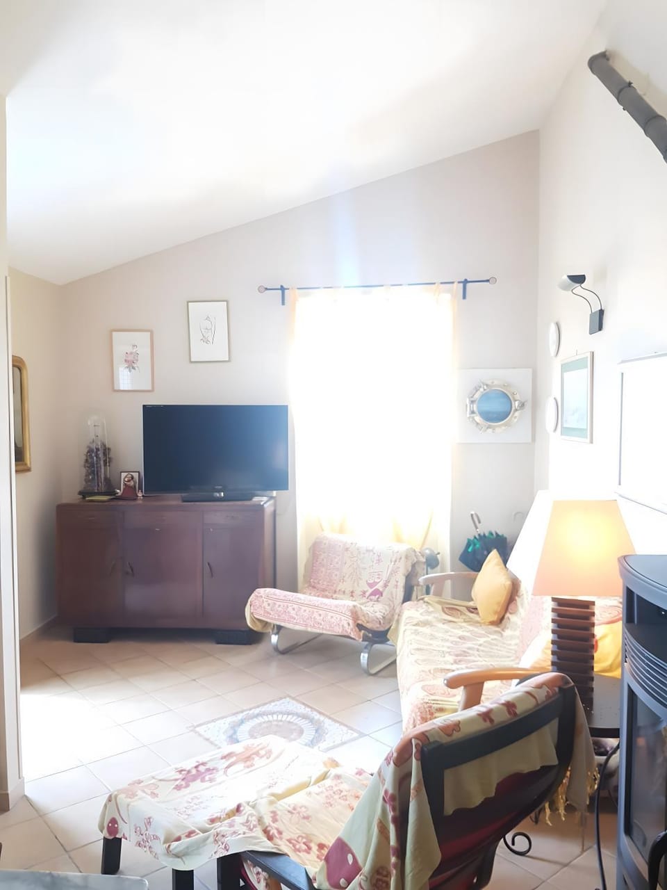 Property building, Living room