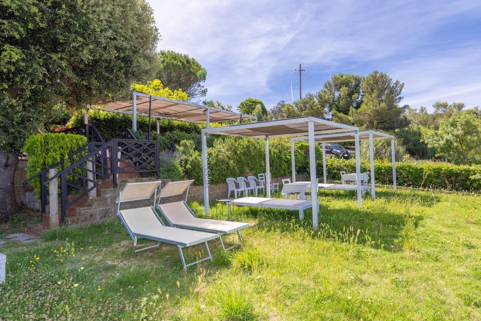 Piccolo Paradiso - Montenero Bed and Breakfast in Tuscany