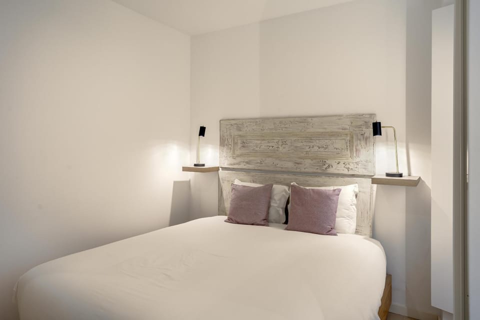 Downtown Modern Apartments by Homing Apartment in Lisbon