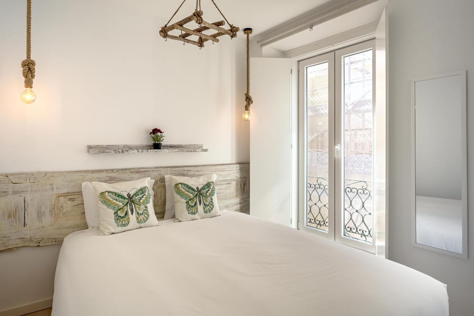 Downtown Modern Apartments by Homing Apartment in Lisbon