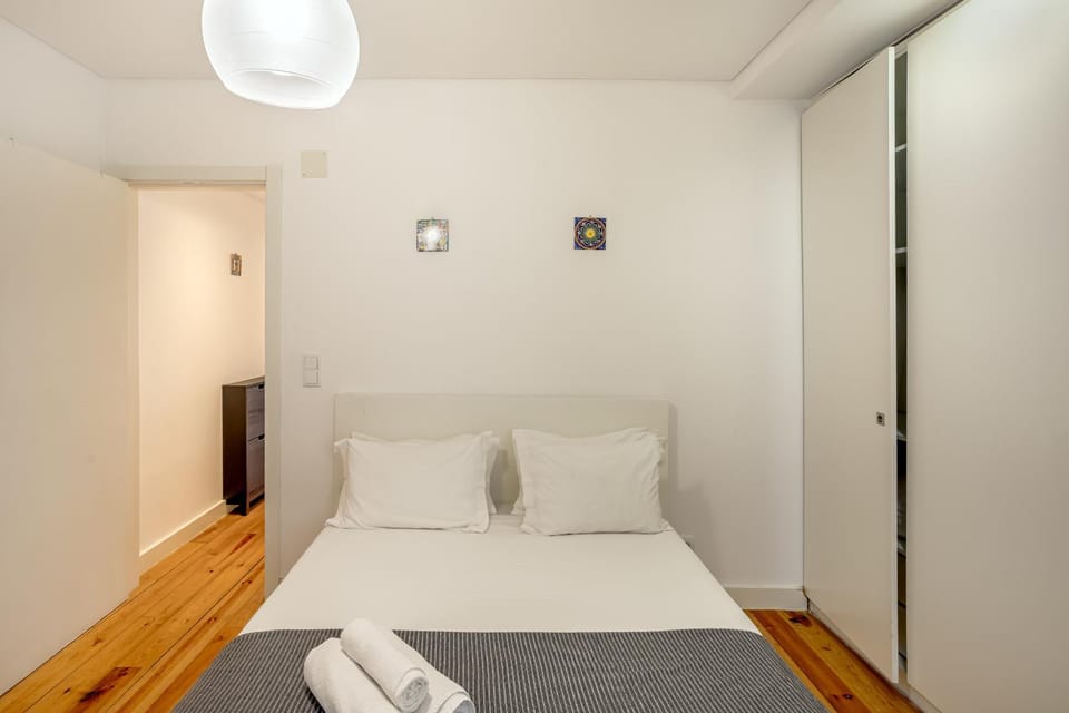 Bairro Alto Typical by Homing Apartment in Lisbon