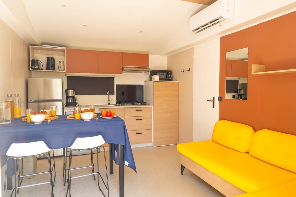 Camping Mas du Padre Campground/ 
RV Resort in Balaruc-les-Bains