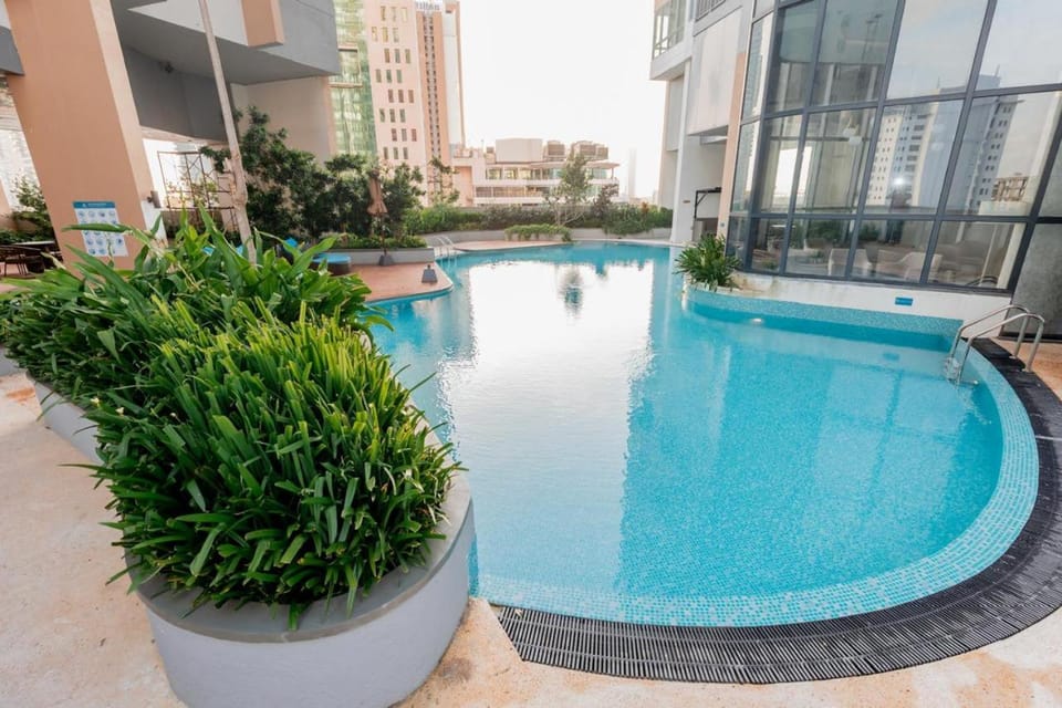 Swimming pool, Swimming pool