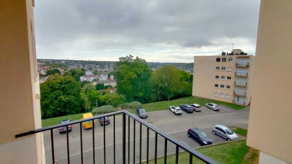 View (from property/room), Balcony/Terrace, Parking