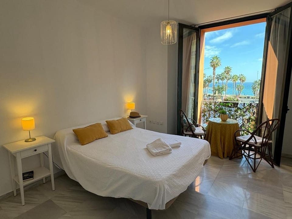 Bed, View (from property/room), Bedroom, towels