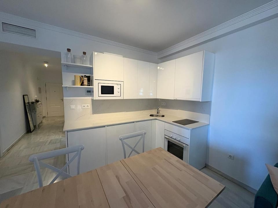 Kitchen or kitchenette, Dining area, dishwasher, oven, stove, toaster