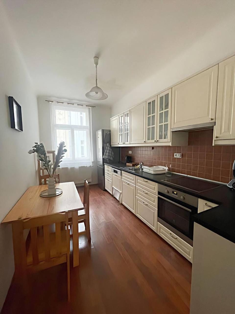 Kitchen or kitchenette, Dining area, dishwasher, pet friendly, stove