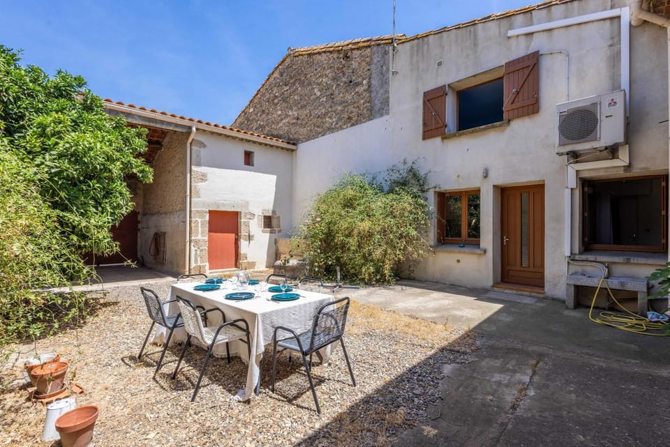 Maison de Village Pres du Canal House in Béziers