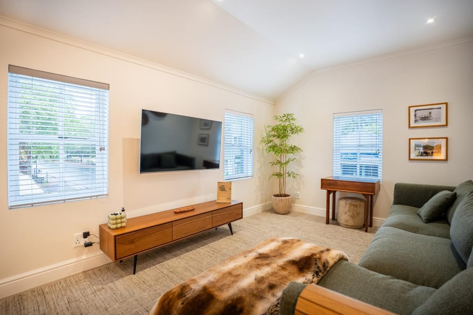 TV and multimedia, Living room