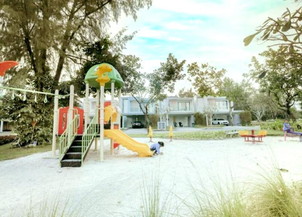 Day, Natural landscape, Children play ground
