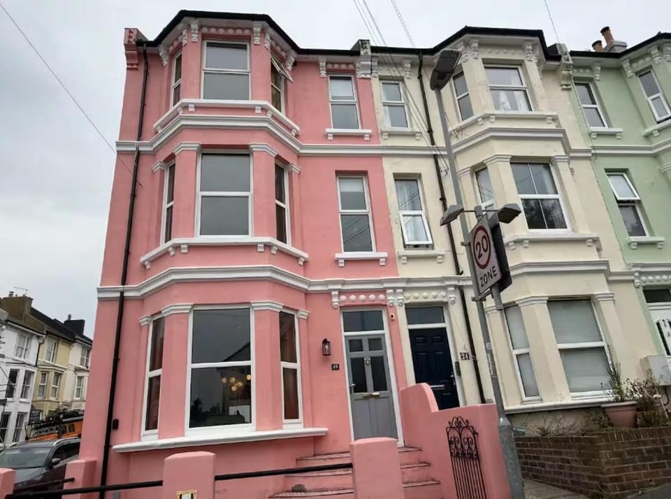 Property building, Day