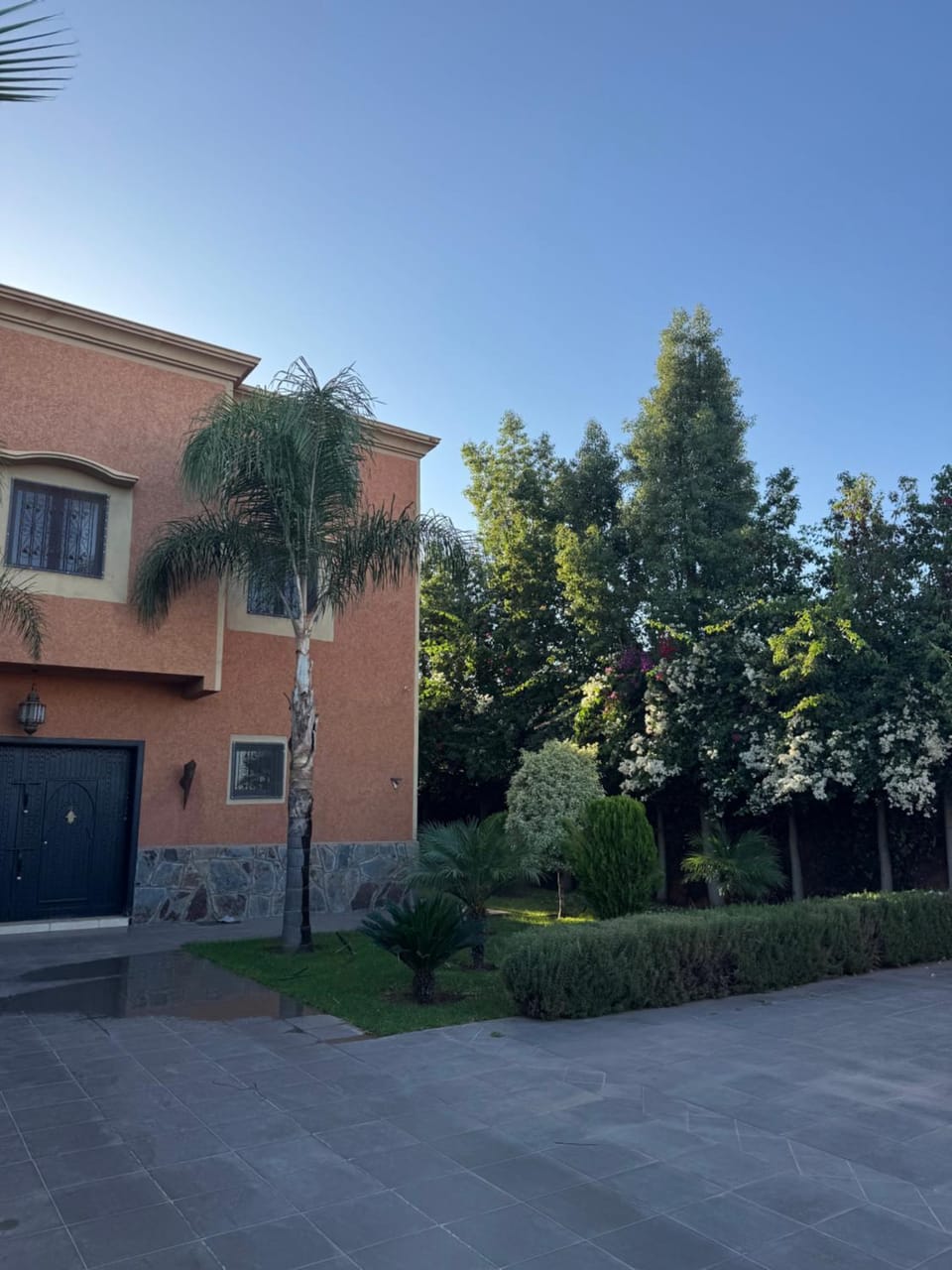 Property building, Parking