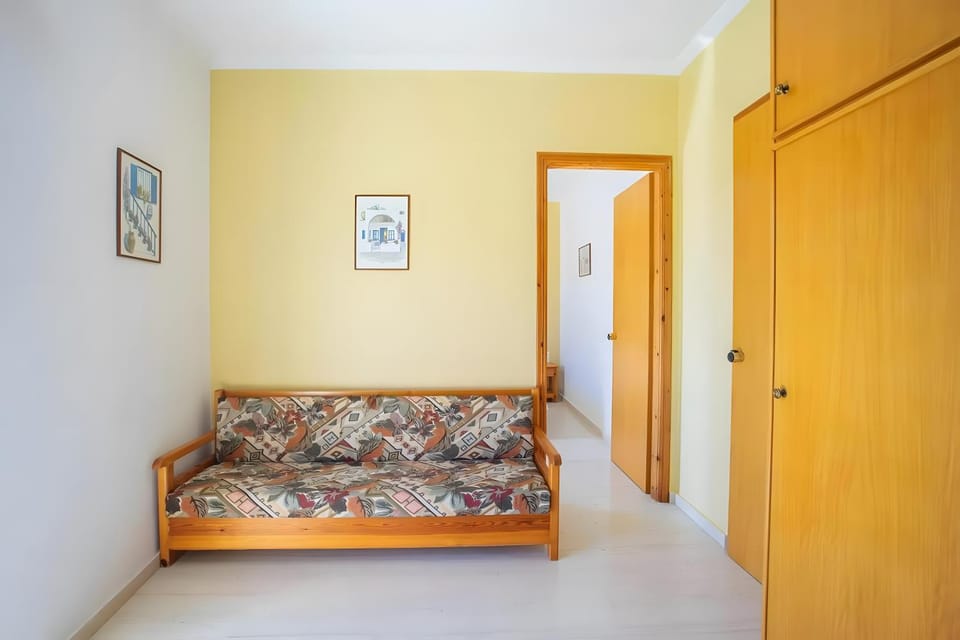 Property building, Living room, Bedroom