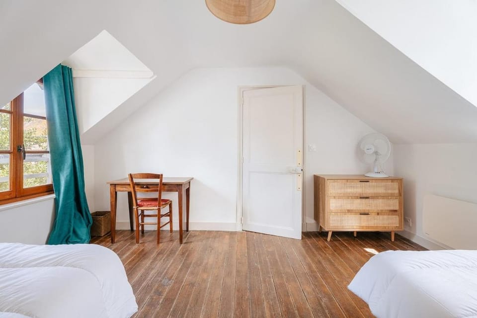 " Chez Mout " - T3 - wifi - proche plage - jardin House in St-Malo