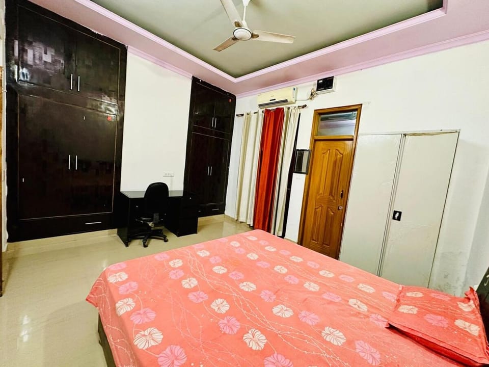 House of J&B House in Dehradun