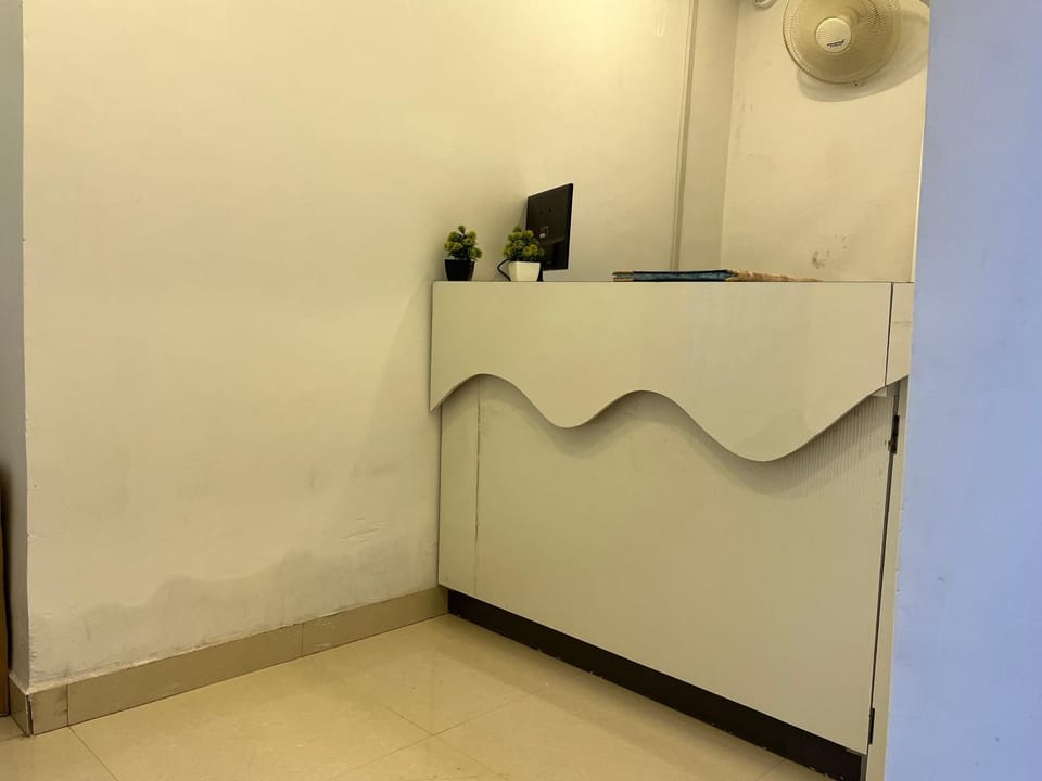 Acroview Bed and Breakfast in Kolkata