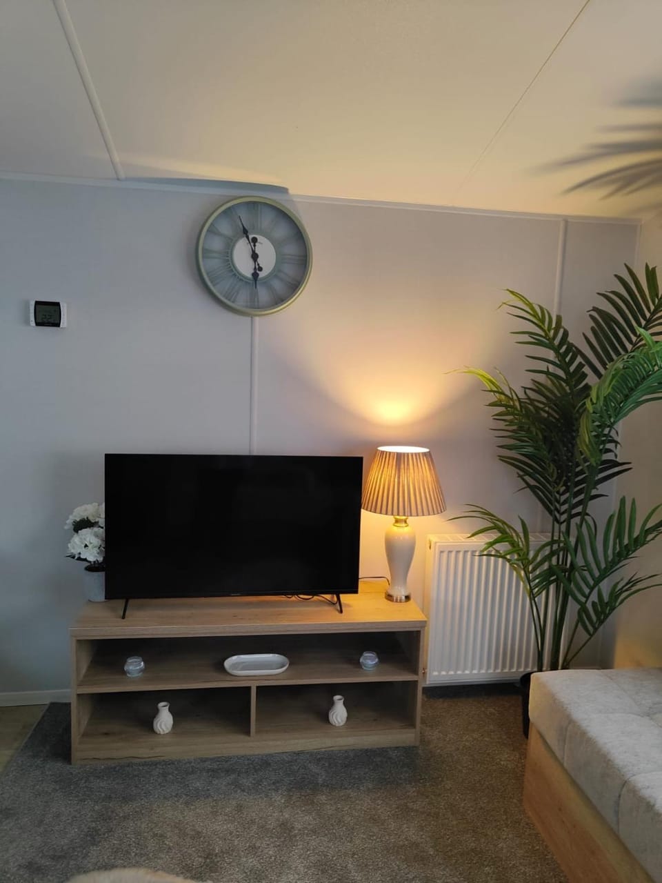 3 Bedroom Static Caravan, Sleeps 8, New 2025! Campground/ 
RV Resort in Whitley Bay