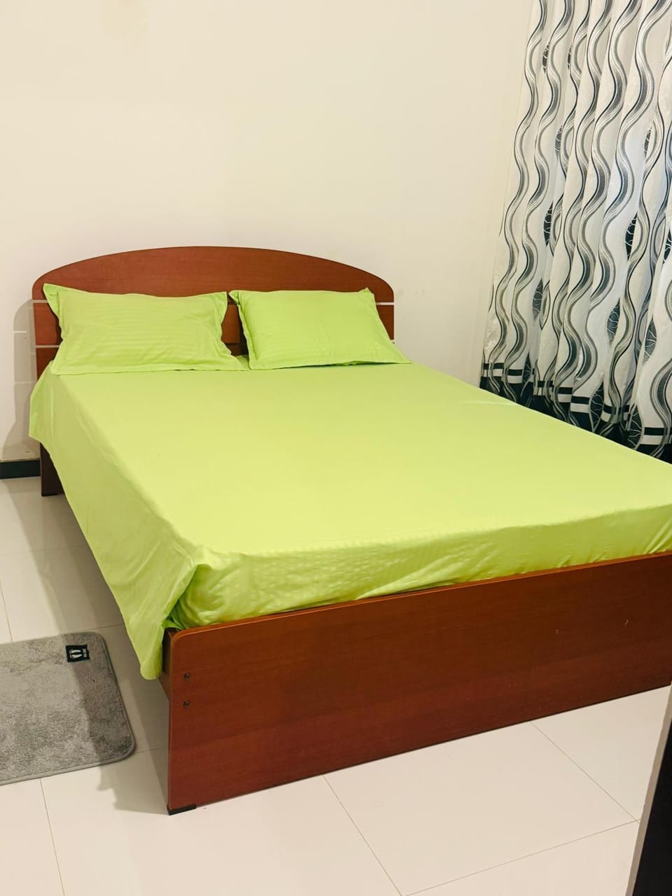 Peace and white villa Apartment in Southern Province