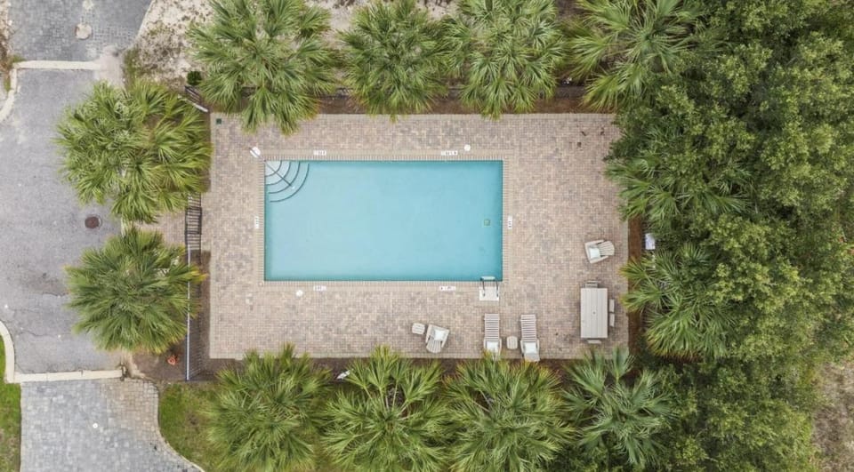 Know When To Hold Em in Inlet Beach House in Inlet Beach