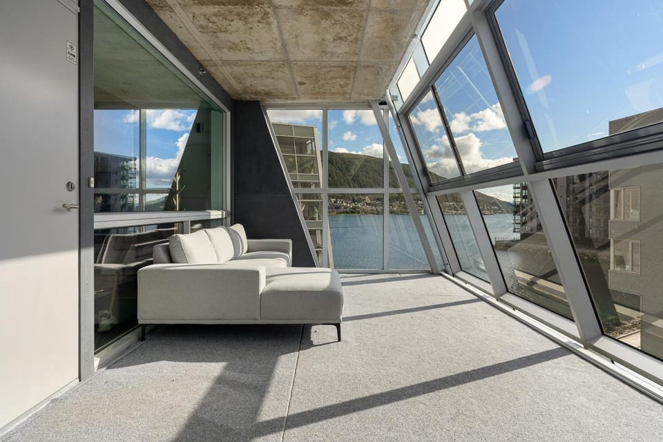 Scandinavian Bliss by Paramount Apartment in Tromso